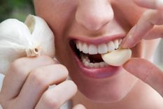 El ajo es un alimento muy saludable pero no previene el contagio de Covid-19 como dicen