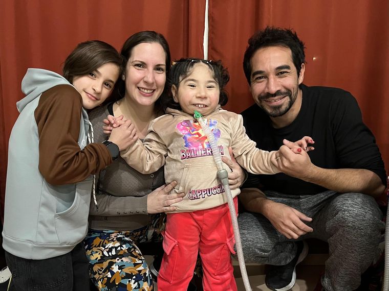 Pilar y su familia emocionan e inspiran con su historia de amor y valentía en TikTok.&nbsp;