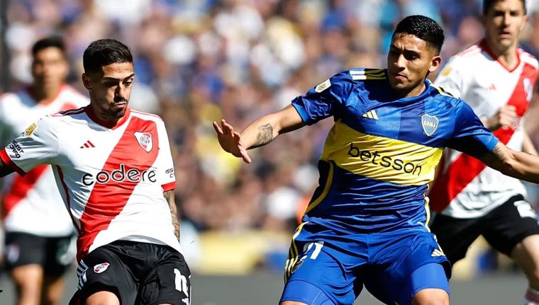 Un destacado arquero de la Liga Profesional fan de River tajaría en Boca si tuviera oportunidad. Foto: EFE