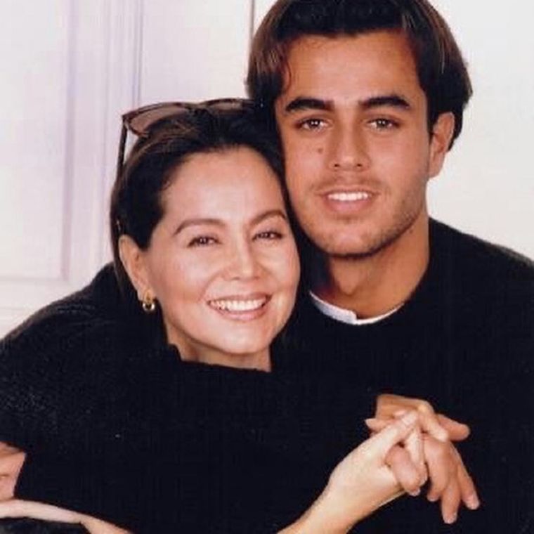 Enrique Iglesias junto a su madre Isabel Preysler Foto: Instagram