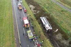 dos ninos en grave estado tras el vuelco del micro en ruta 2