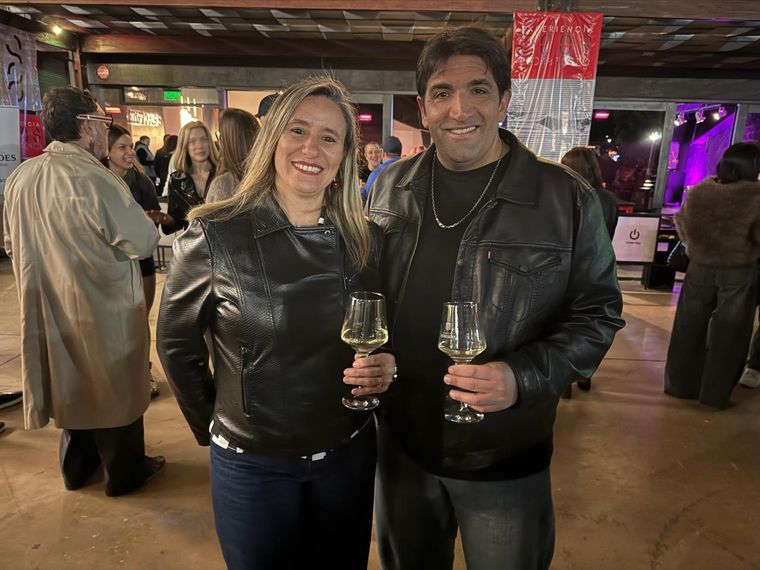 Bruno Bramucci y su esposa Jésica Coronel. Bruno Bramucci y su esposa Jésica Coronel.