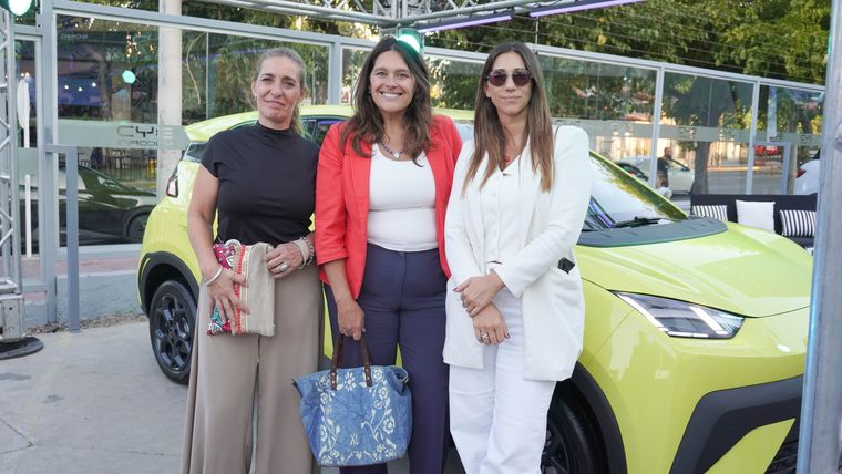 Lorena Ruggeri, Carla Luna y Elena Alonso. Lorena Ruggeri, Carla Luna y Elena Alonso.