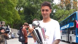 Tomas Bottari posa con la Copa Argentina. Tomas Bottari posa con la Copa Argentina.