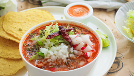 La receta original utilizaba solo ingredientes locales prehispánicos.