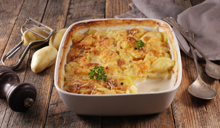 Patatas dauphinoise: la receta francesa que conquistará tu paladar Foto: Shutterstock