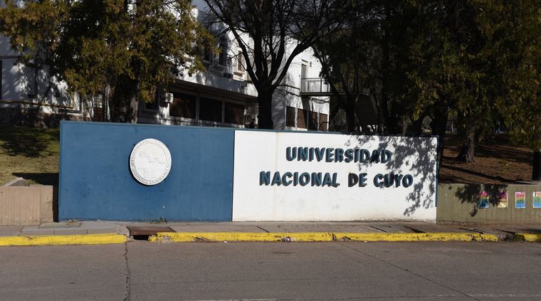 La Universidad. Foto: ALF PONCE / MDZ