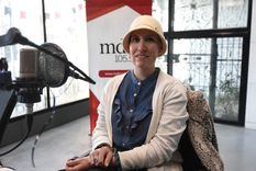 Jimena Latorre en los estudios de MDZ Radio