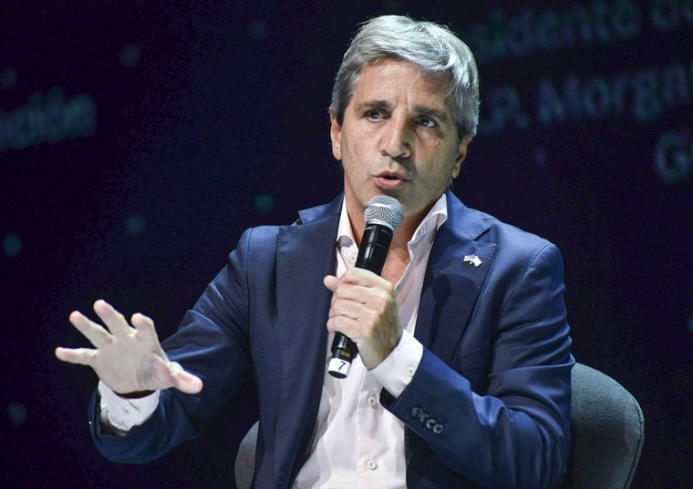 El ministro de Economía, Luis Caputo.