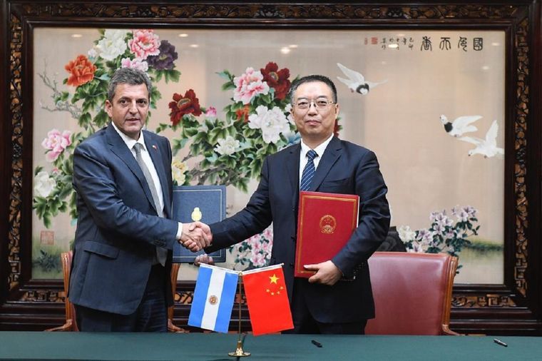 El swap de monedas con China en la práctica funciona como una asistencia cambiaria del gigante asiático a la Argentina, para fortalecer las reservas del BCRA. Foto: Télam