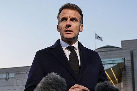 El presidente Emmanuel Macron habló con la prensa durante una visita al Monumento Conmemorativo de la Guerra de Corea en Seúl. El presidente Emmanuel Macron habló con la prensa durante una visita al Monumento Conmemorativo de la Guerra de Corea en Seúl.