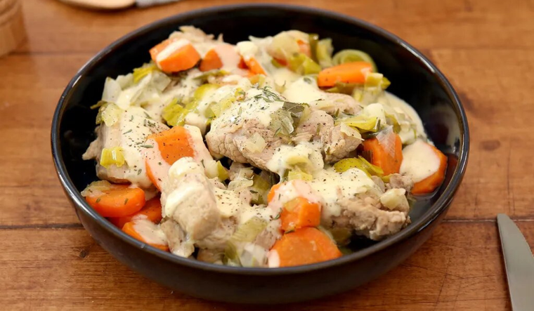 Admira la combinación de texturas y colores de este platillo