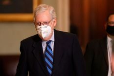 El republicano Mtch McConnell dejará de ser líder de la mayoría en el Senado este miércoles.