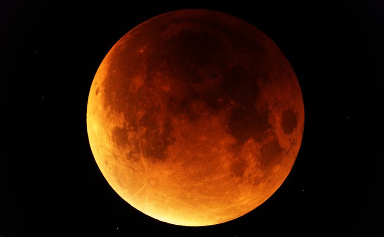 ¿Tiene relación el eclipse con las elecciones en la provincia de Buenos Aires?