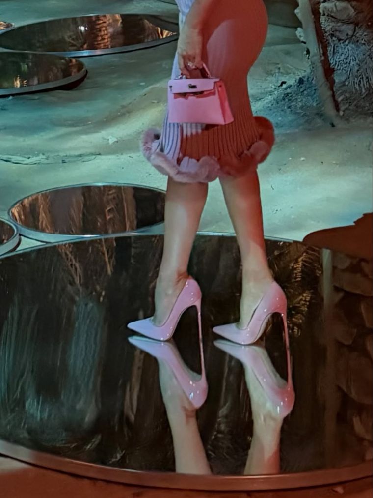 Georgina Rodríguez apostó al rosa y brilló. Georgina Rodríguez apostó al rosa y brilló.