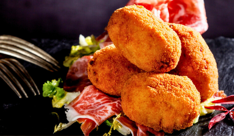 Croquetas españolas: una experiencia culinaria que deleitará a tus invitados Foto: Shutterstock