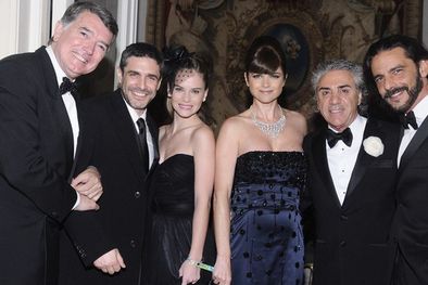MDZol | Pancho Dotto, Leo Sbaraglia, Luz Cipriota, Araceli González, Carlos Di Doménico y Fabian Mazzei  en la fiesta de los 50 años de Chandon en Argentina. Foto: Chandon