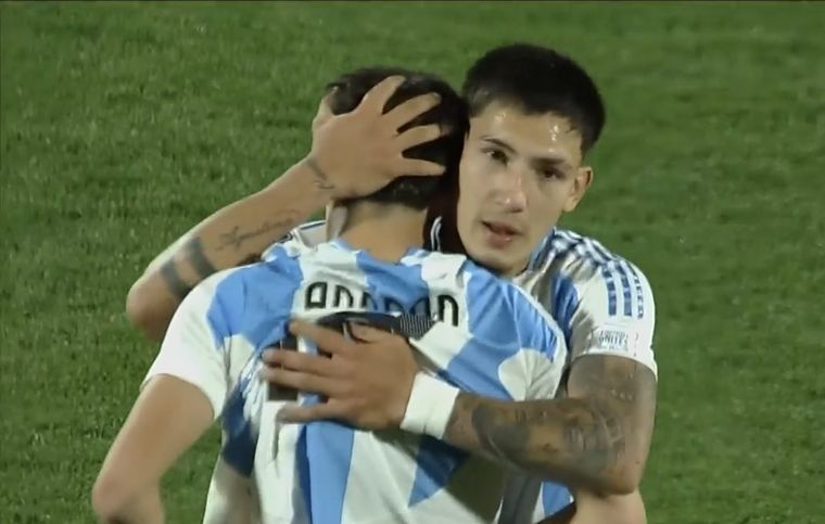 Los jugadores de la Selección argentina rompieron en llanto tras perder la fina ante Marruecos. Foto: Captura de TV