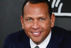 A Alex Rodriguez le gusta vestirse a la moda y lucir bien. Foto: Instagram @arod