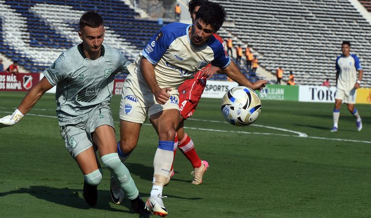 Nahuel Galardi, levantò su nivel en los ùltimos partidos. Nahuel Galardi, levantò su nivel en los ùltimos partidos.