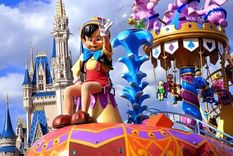 la magia de disney en casa: transmision del nuevo desfile