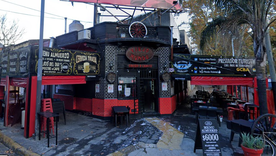 Se trata de un restaurante de la calle Warnes al 2700.
