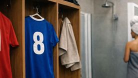 El caso generó repercusiones en el fútbol austríaco y derivó en la revisión de protocolos de seguridad en el club (foto generada con IA). El caso generó repercusiones en el fútbol austríaco y derivó en la revisión de protocolos de seguridad en el club (foto generada con IA).