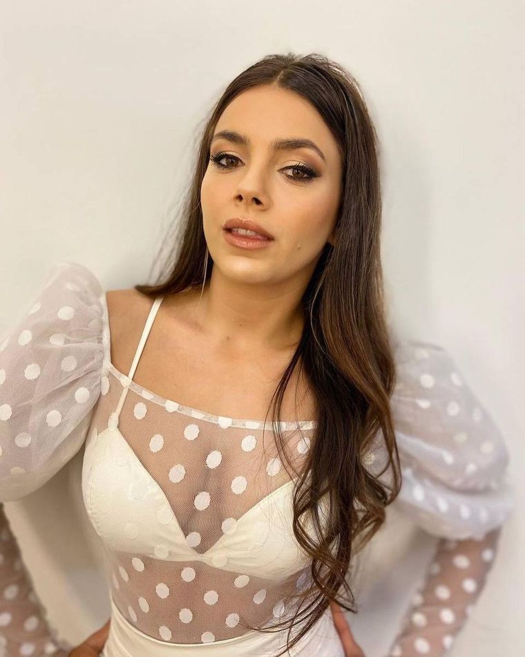 Natalie Pérez posee los looks más modernos para que tú puedas lucirlos Foto: Instagram