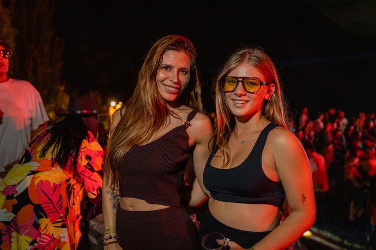 Flor Falasco y Catalina Mori.