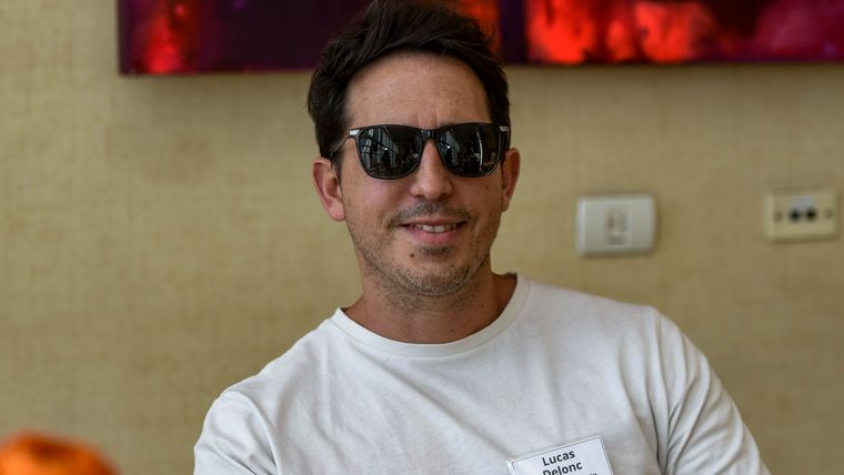 Lucas Delonc. Lucas Delonc.