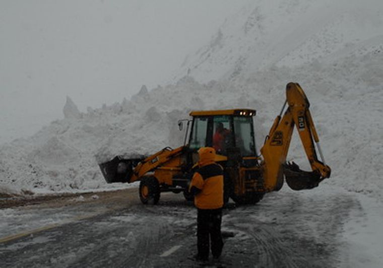 El fuerte temporal impide el tránsito en la alta montaña. Foto: Marcelo Ruiz/ MDZ