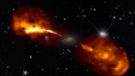 Un agujero negro supermasivo en el centro de una galaxia dispara chorros de material a través del espacio. Foto: R. TIMMERMAN/LOFAR