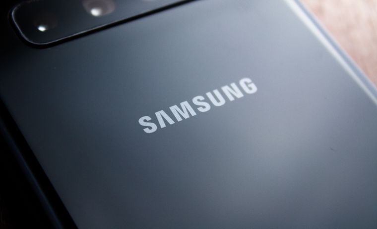 Con el mantenimiento adecuado, tu Samsung puede rendir igual que un teléfono nuevo.