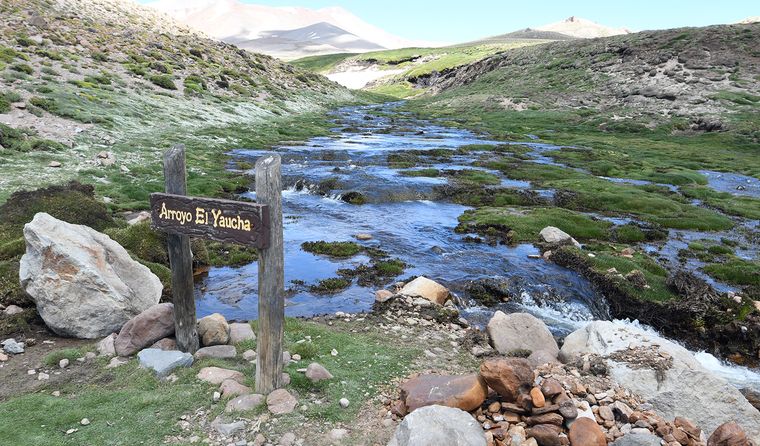 Laguna del Diamante: un tesoro escondido de Mendoza para descubrir en verano