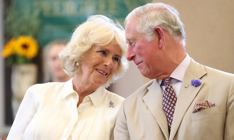 Camilla Parker Bowles y el Príncipe Carlos Foto: Hello Magazine