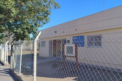 MDZol | En este dispensario de Obispo Angelelli habría sido visto Loan Peña el miércoles a las 17 horas, según denunció una vecina ante la Justicia. Foto: Gentileza Pablo Olivarez