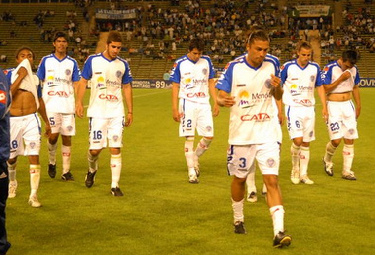 Godoy Cruz se retira del Malvinas con una nueva frustración. Foto: Pachy Reynoso / MDZ