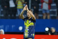 El mendocino convirtió, se sacó la camiseta e inmediatamente pidió disculpas. El mendocino convirtió, se sacó la camiseta e inmediatamente pidió disculpas.