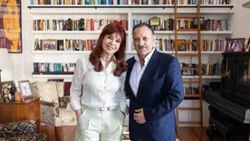 Luego de sacarse chispas por las elecciones del PJ, Ricardo Quintela visitó a CFK en su domicilio de San José 1111.