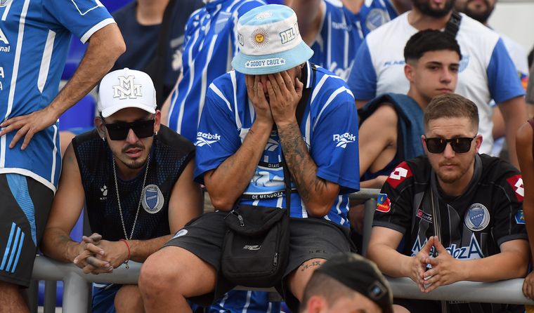 Luego de 18 años, el Tomba volverá a jugar en el ascenso del fútbol argentino. Luego de 18 años, el Tomba volverá a jugar en el ascenso del fútbol argentino.