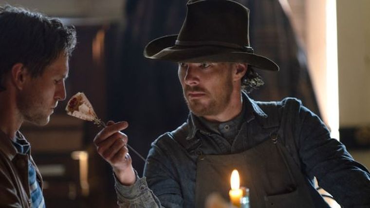 Foto: KIRSTY GRIFFIN/NETFLIX. Benedict Cumberbatch interpreta a un vaquero amenazante en El poder del perro.