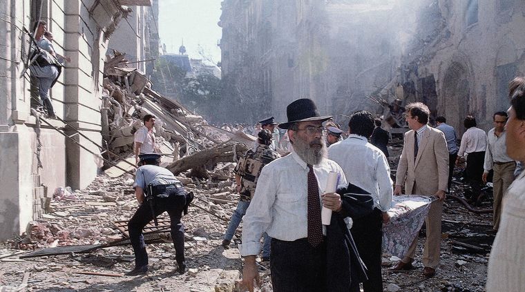 El 17 de marzo de 1992 una bomba provocó la muerte de 22 personas que se encontraban dentro y en las cercanías de la Embajada de Israel Foto: TELAM