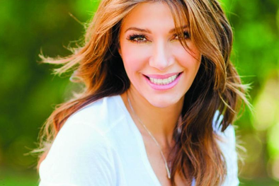 MDZol | Catherine Fulop es una reina de los conjuntos. Foto: TVN de Chile - https://www.tvn.cl/incoming/fulop_cathy02jpg-5162378/alternates/BASE_FREE/Fulop_Cathy02.jpg