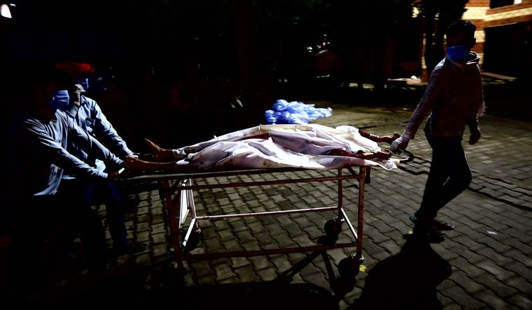 La tragedia se dio en una ceremonia religiosa. Foto: Efe.