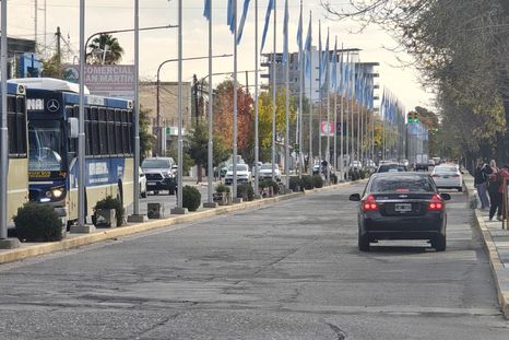 con fondos propios, san martin inicia el reasfaltado de la centrica avenida boulogne sur mer con fondos propios, san martin inicia el reasfaltado de la centrica avenida boulogne sur mer