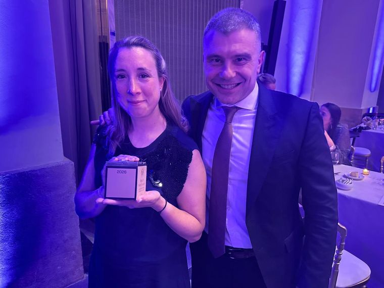 Noelia Rinaudo -Doña Paula- y Diego Costarelli Noelia Rinaudo -Doña Paula- y Diego Costarelli