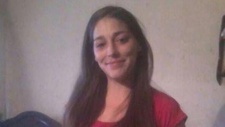 Antonela tiene 33 años y está internada