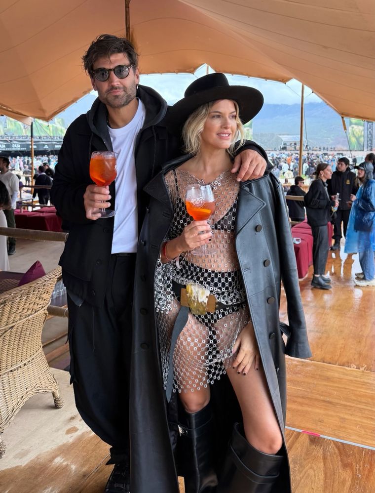 Meme Bouquet y María del Cerro. Meme Bouquet y María del Cerro.