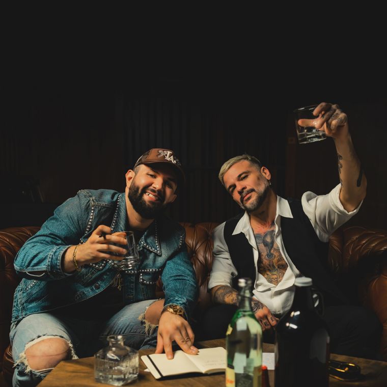 Pedro Capó y Karin León presentaron una canción juntos. Foto: Gentileza LEB Entertainment