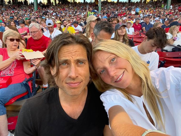 La actriz está casada con el productor Brad Falchuk. La actriz está casada con el productor Brad Falchuk.